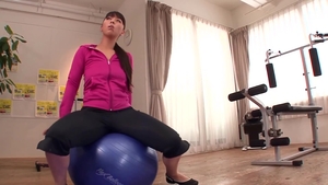 Hairy mature dildo action