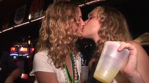 Pussy fuck in public