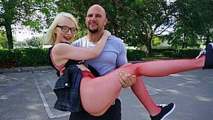 DontBreakMe: Petite Alice Pink enjoys plowing hard