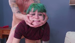 Deepthroat inked chick in the miniskirt