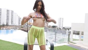 Exotic 4K: Shaved Baby Nicols teasing video