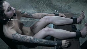 Real Time Bondage: Teen Luna Lovely BDSM