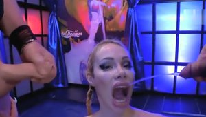 Deutsch Chessie Kay gangbang