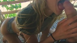 Amateur enjoys slamming hard in HD