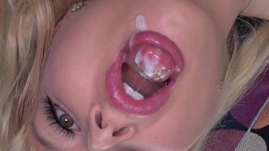 Hairy deutsch stepmom raw cumshot