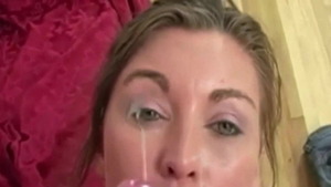 Molly Jane likes cumshot